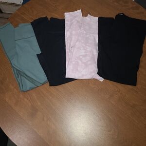 4 PAIRS OF LEGGINGS